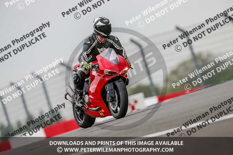 PJ Motorsport Photography;donington no limits trackday;donington park photographs;donington trackday photographs;no limits trackdays;peter wileman photography;trackday digital images;trackday photos